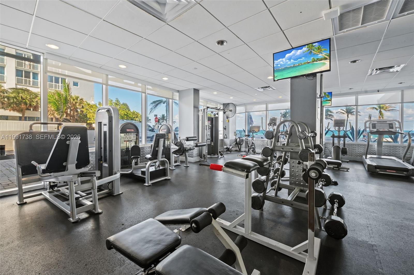 SEASONS CONDO - Residential