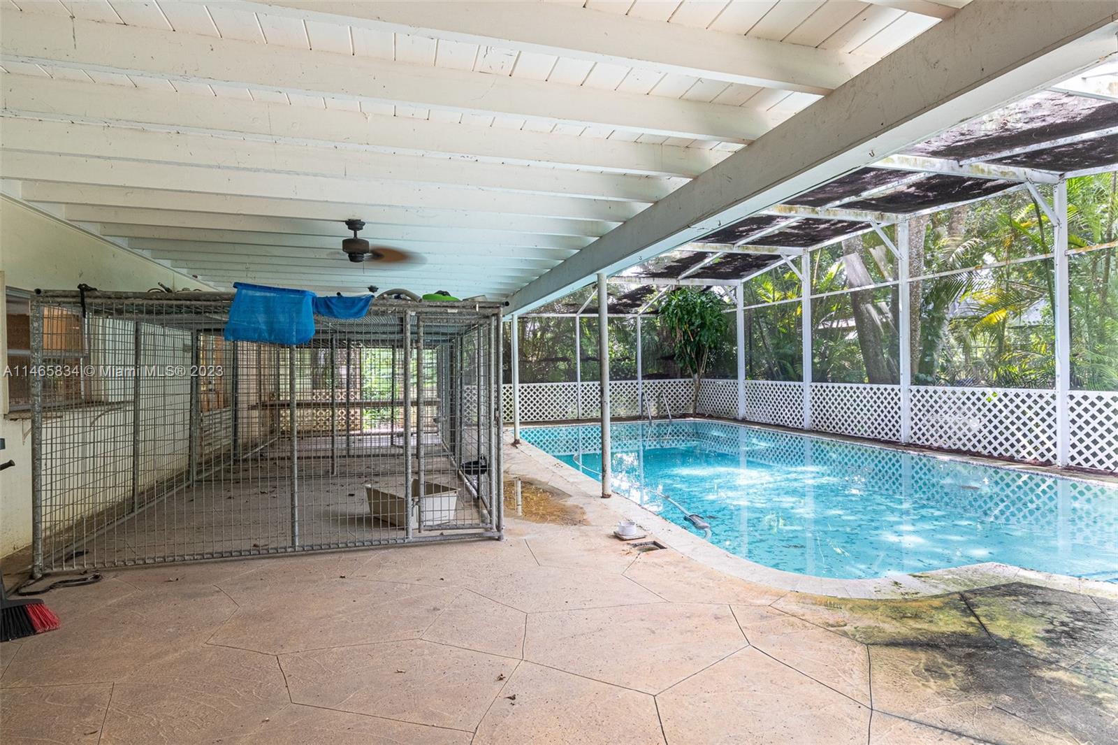 Horse Country - Land