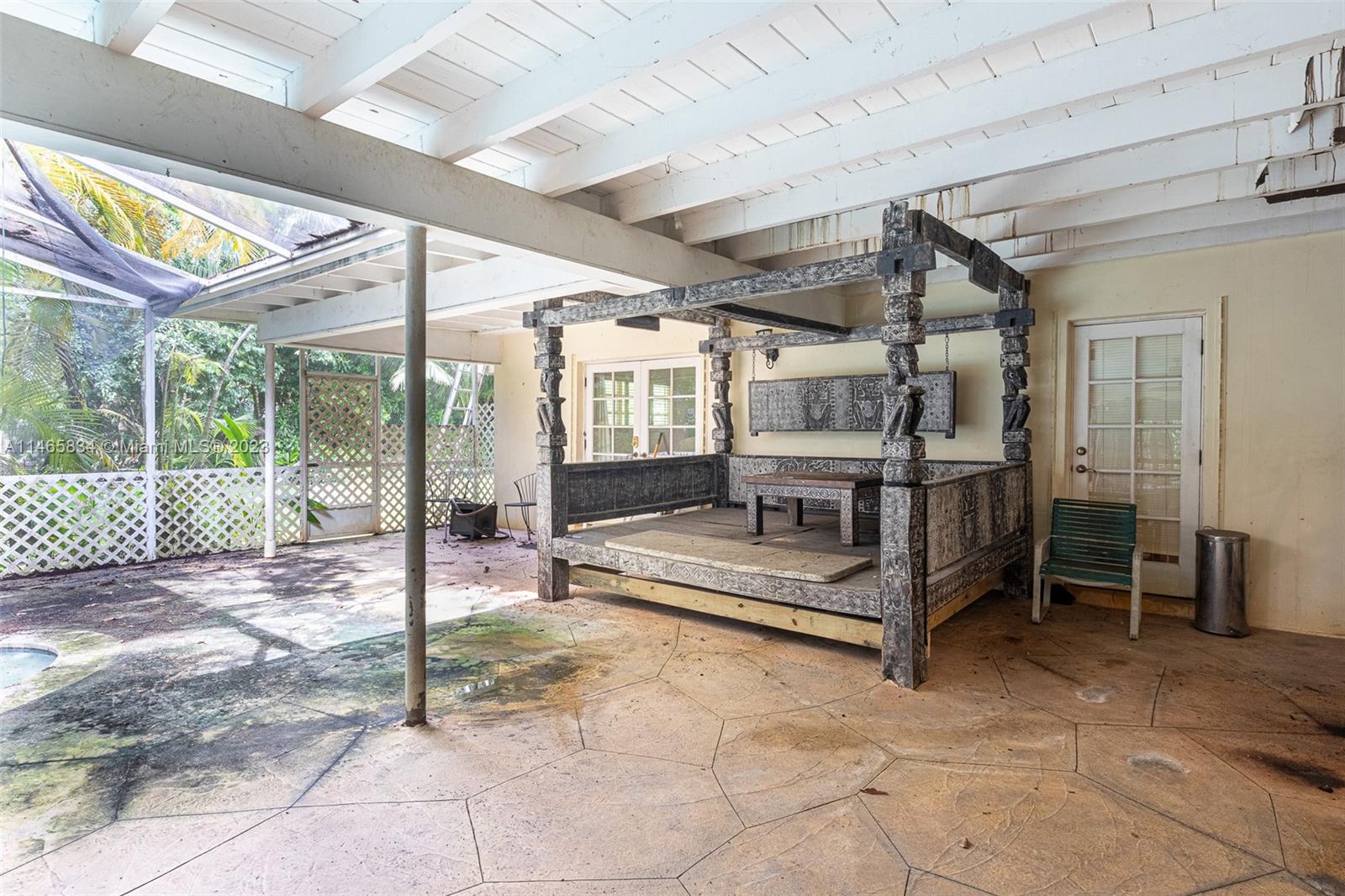 Horse Country - Land