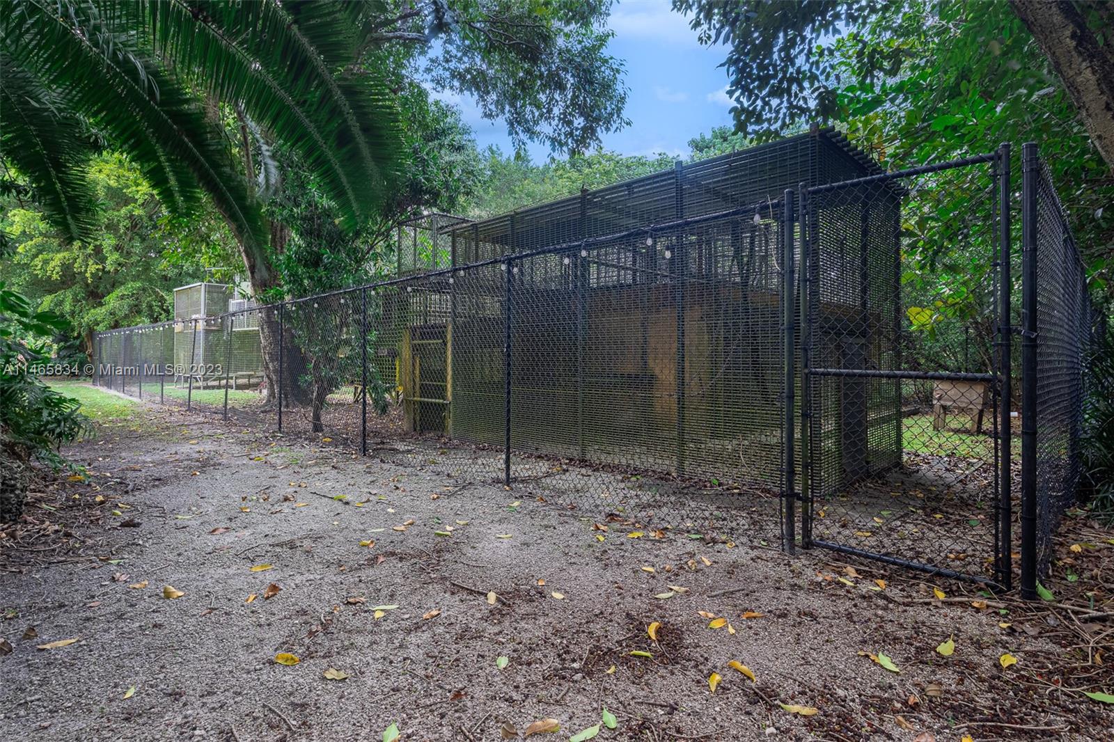 Horse Country - Land