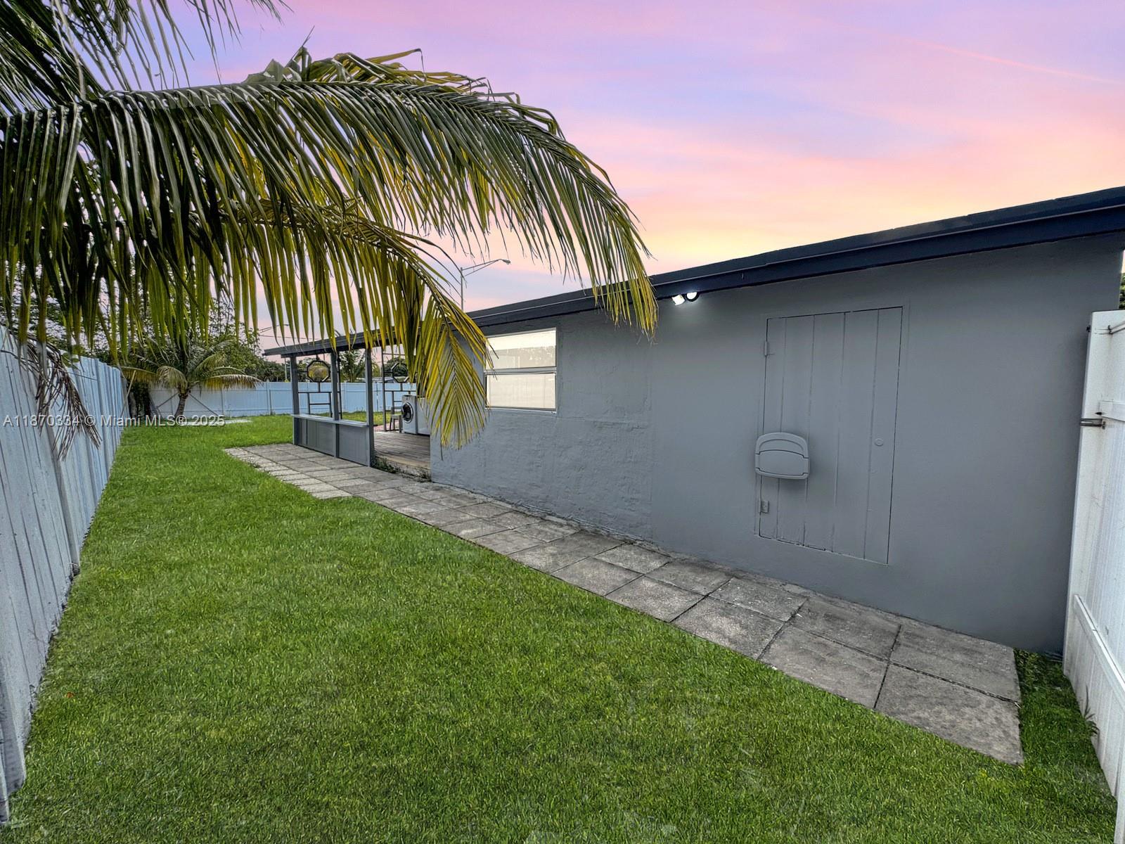 GILLCREST FIRST ADD - Residential