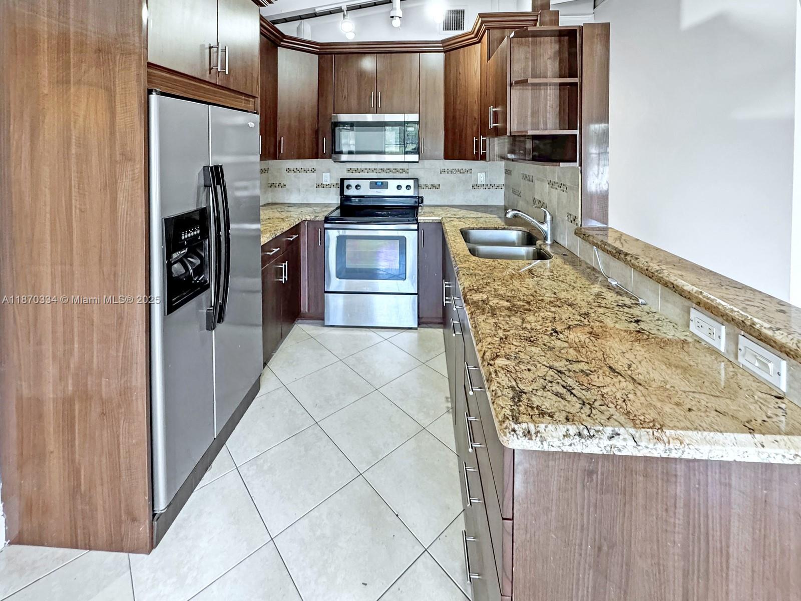 GILLCREST FIRST ADD - Residential
