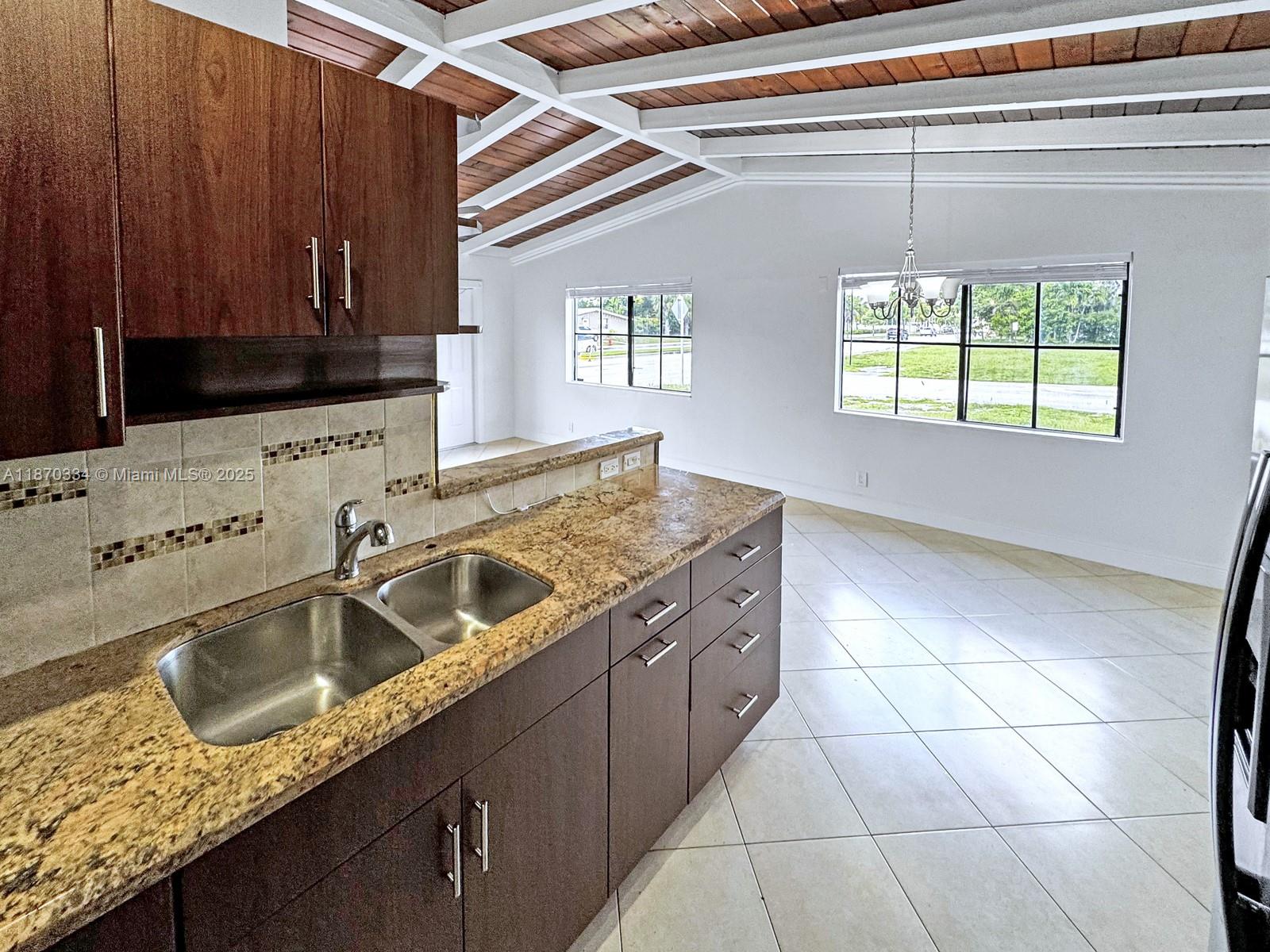 GILLCREST FIRST ADD - Residential