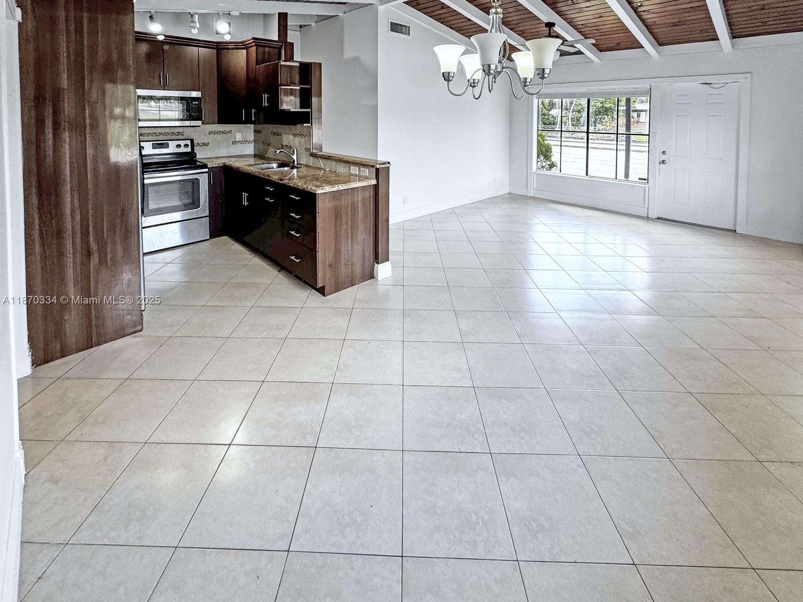 GILLCREST FIRST ADD - Residential