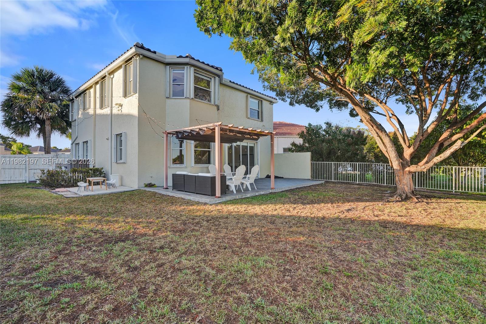 TOWNGATE - Residential