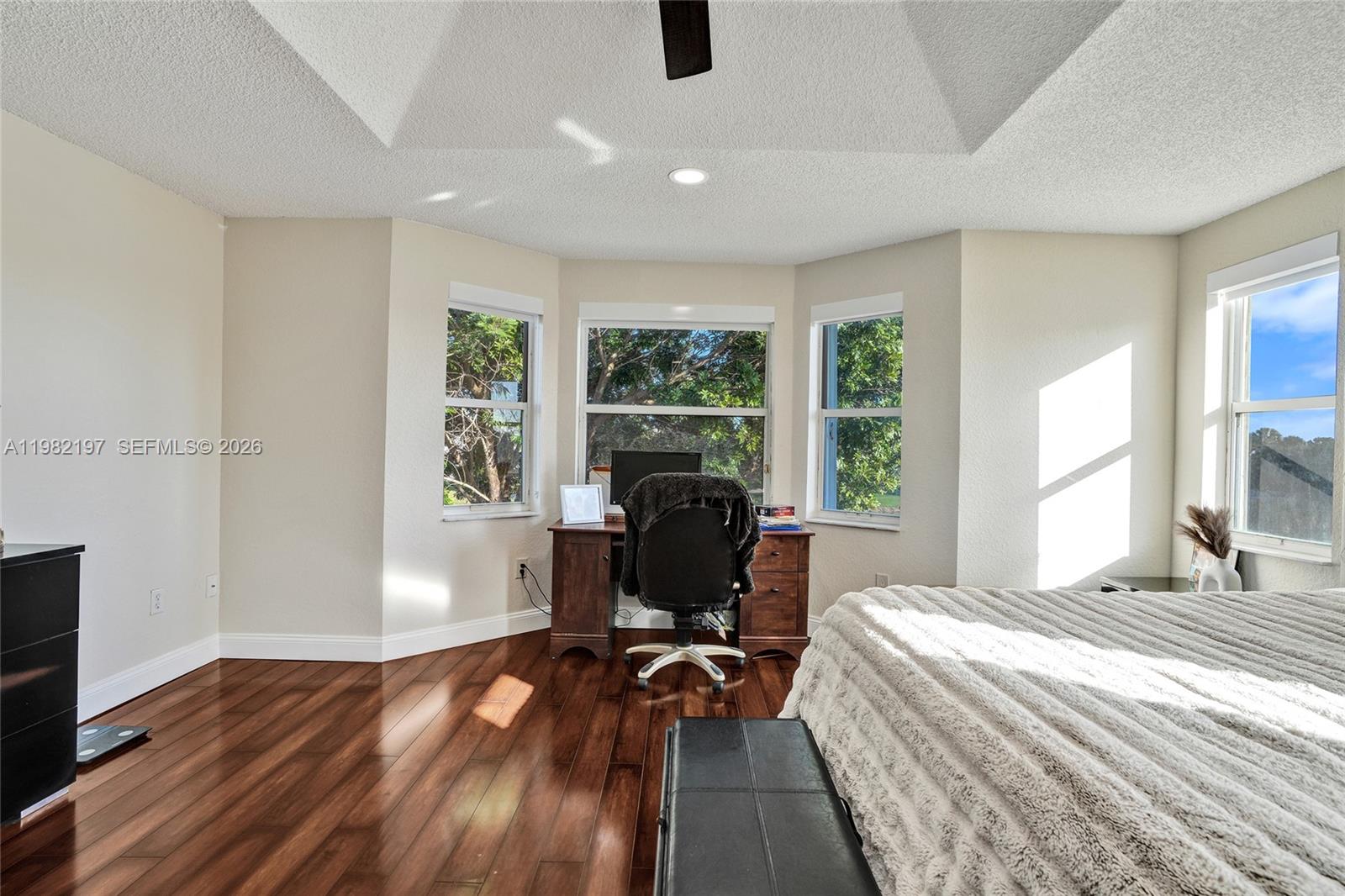 TOWNGATE - Residential