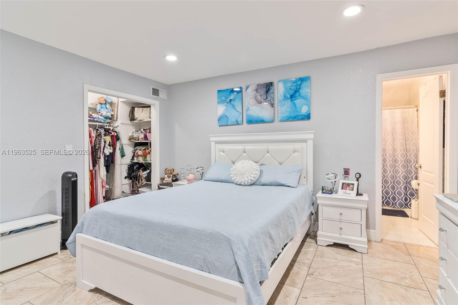 FIRST ADDN TO PALM SPRING - Residential