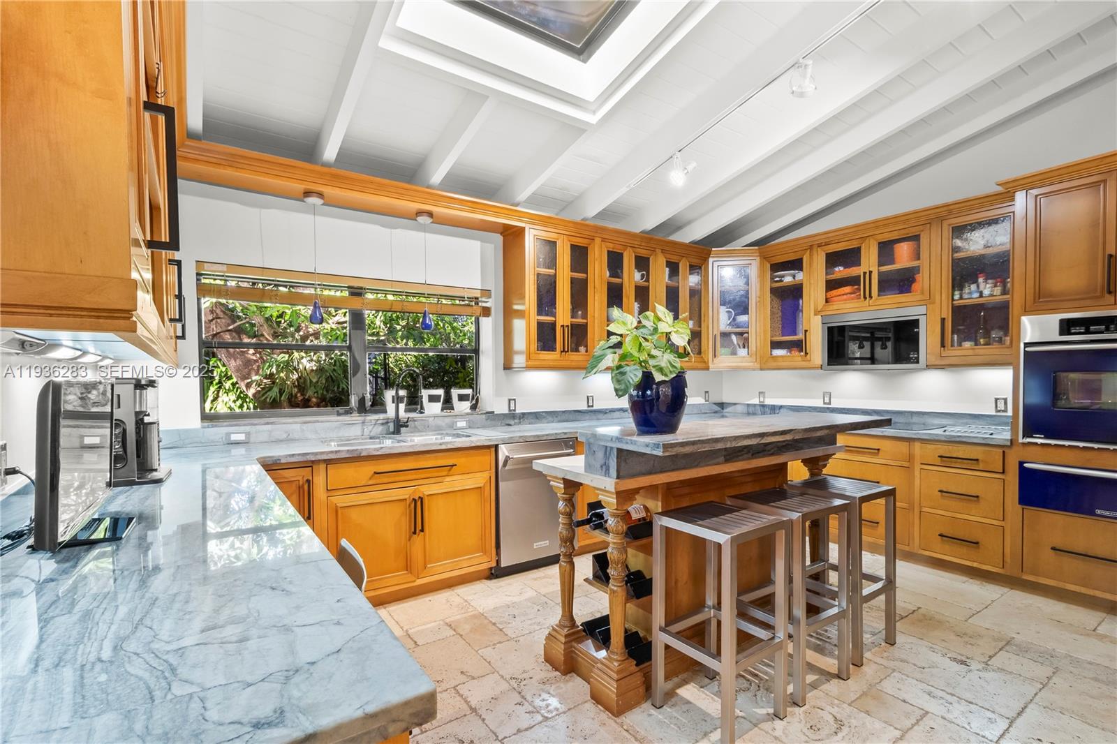 CORAL RIDGE GALT ADD - Residential Lease