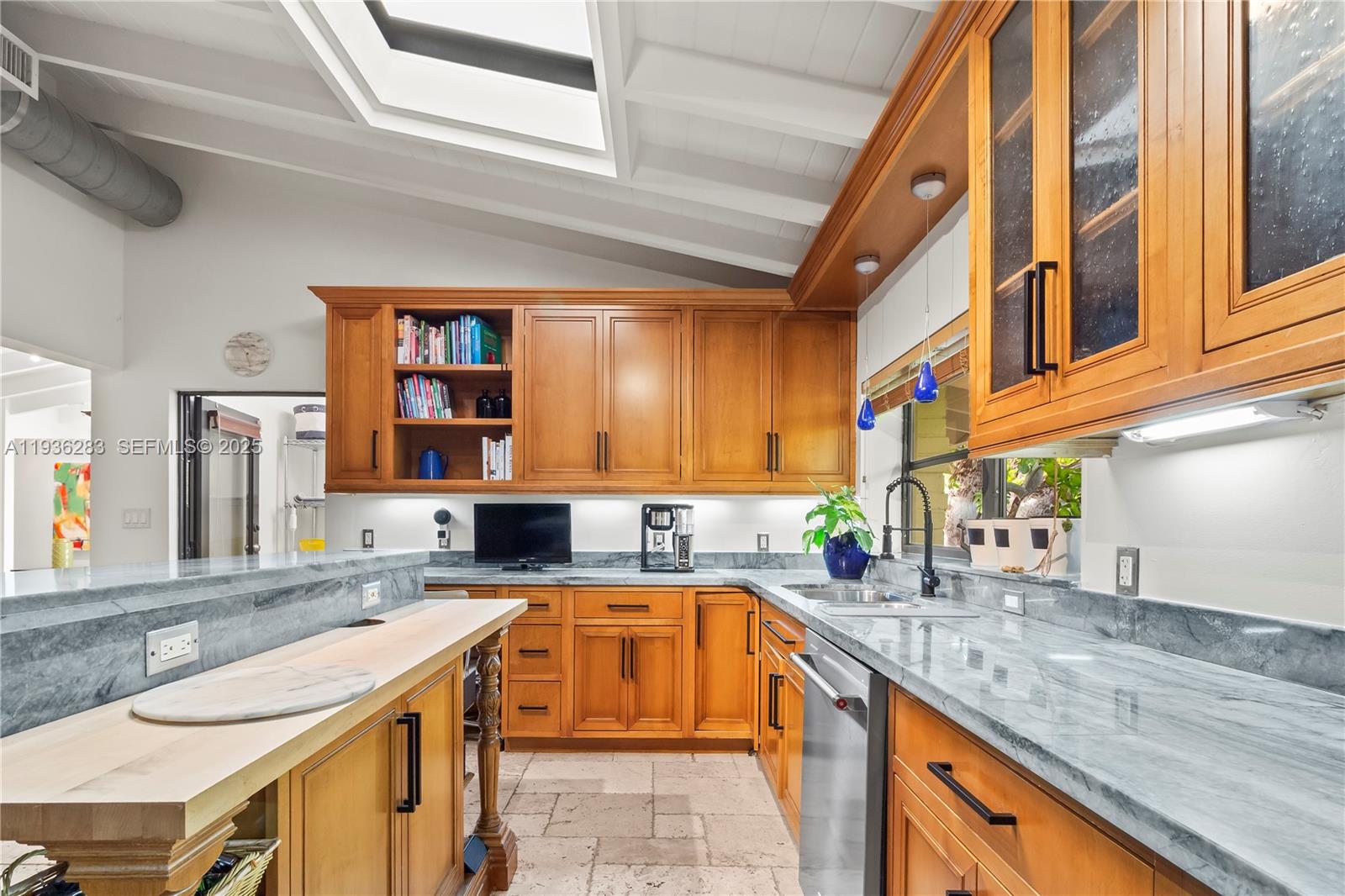 CORAL RIDGE GALT ADD - Residential Lease