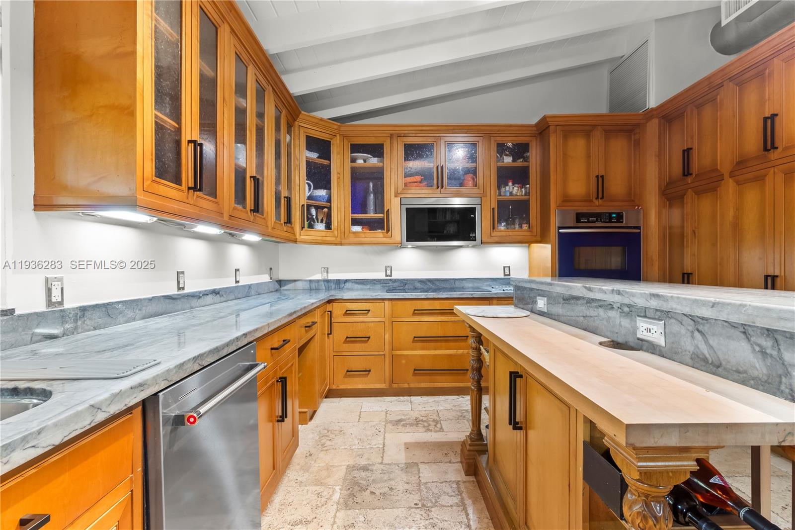 CORAL RIDGE GALT ADD - Residential Lease