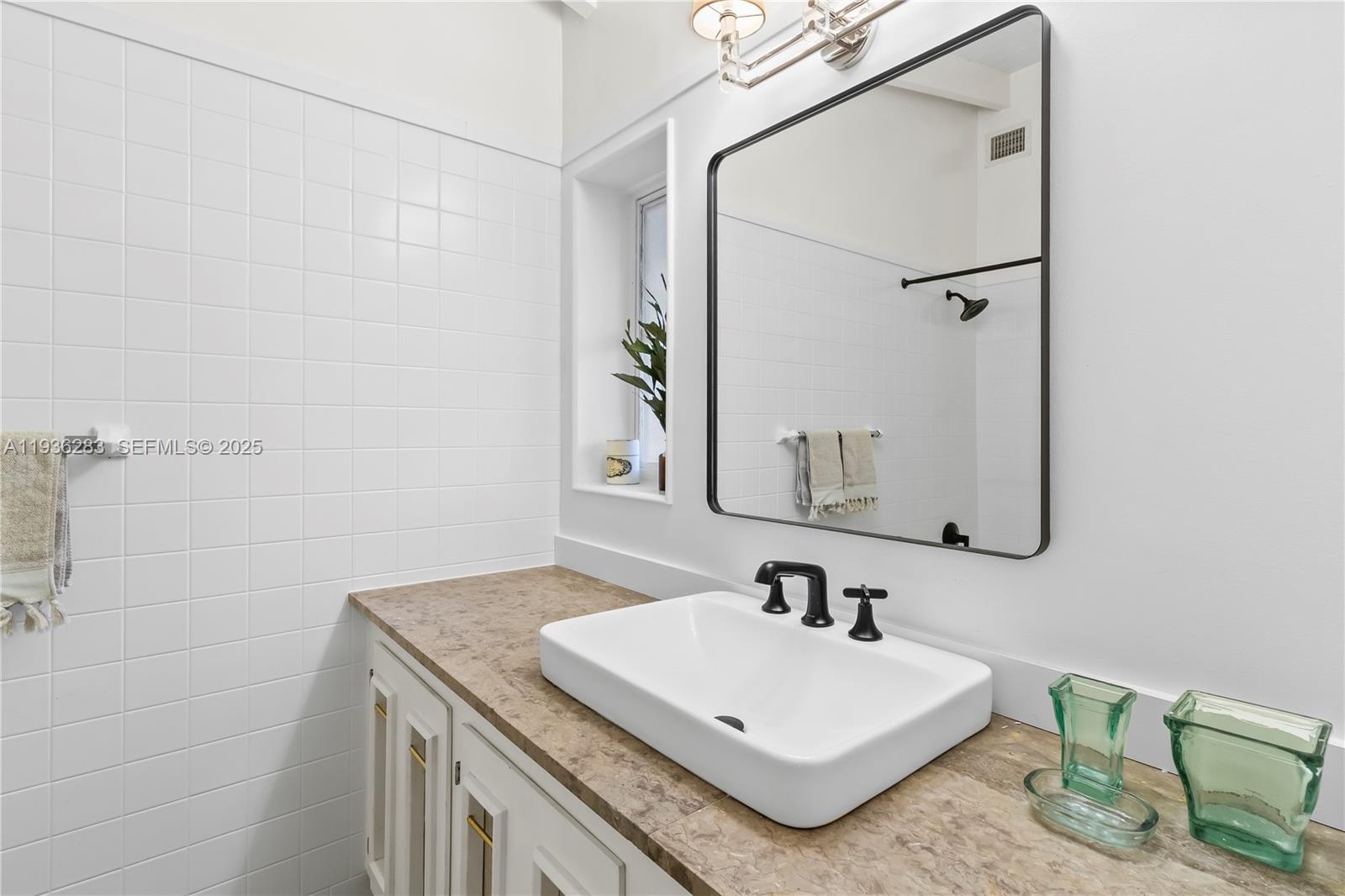 CORAL RIDGE GALT ADD - Residential Lease