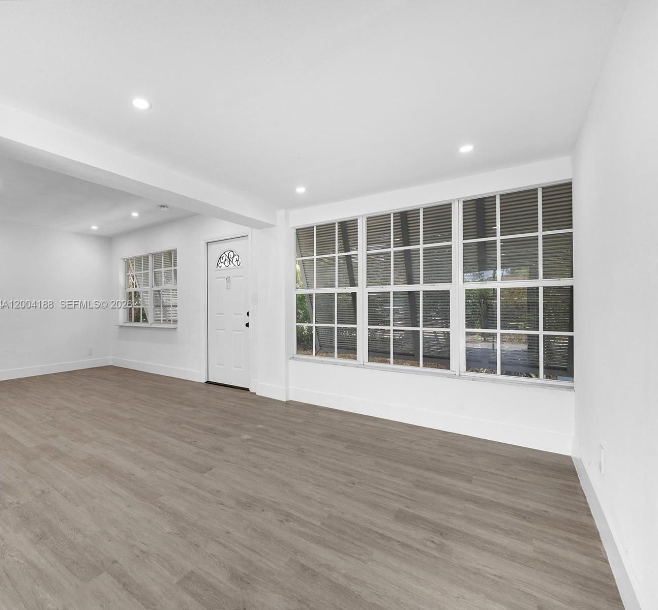 COLLIER MANOR 3RD ADD - Residential