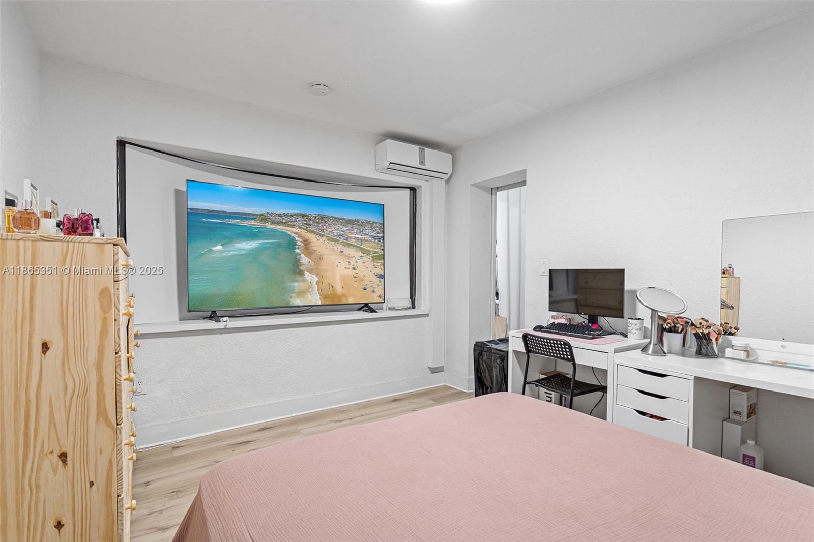 WEST LAKES GARDENS - Residential