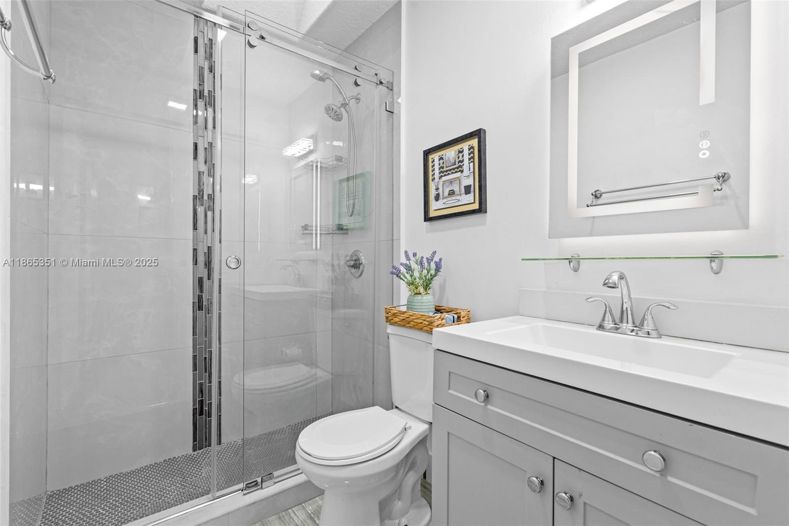 WEST LAKES GARDENS - Residential