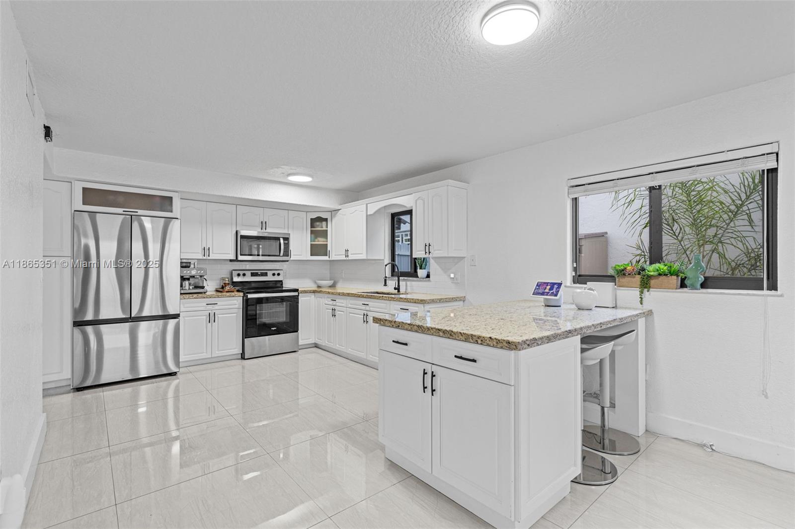 WEST LAKES GARDENS - Residential