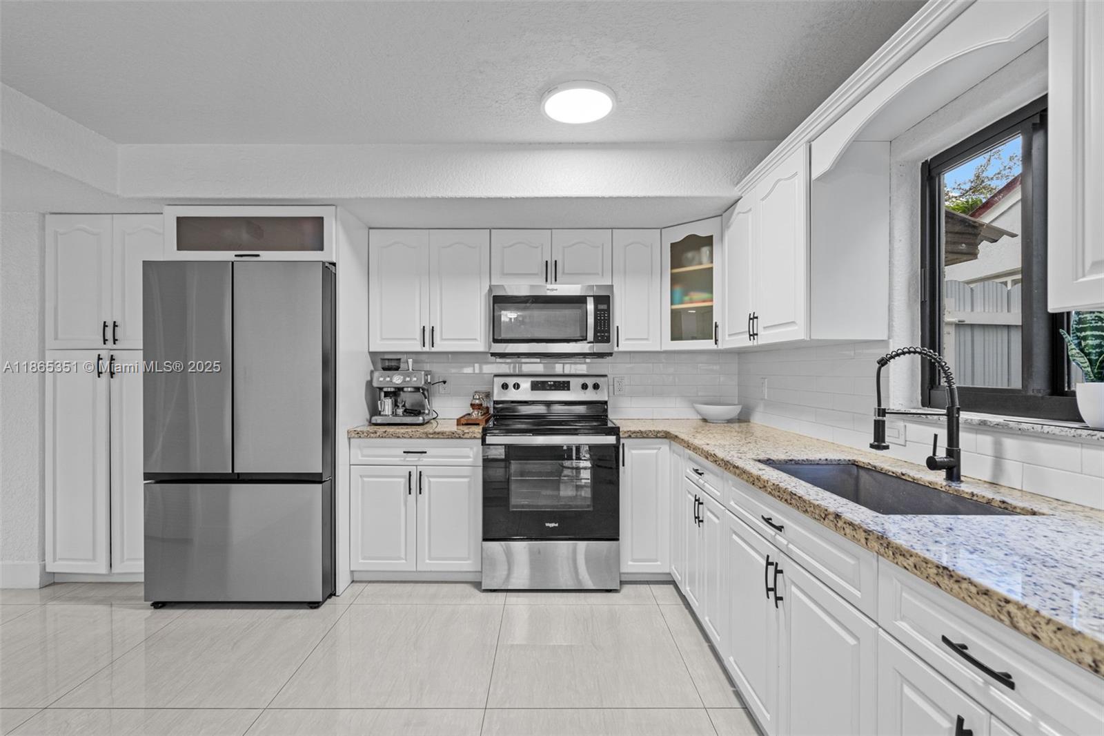 WEST LAKES GARDENS - Residential