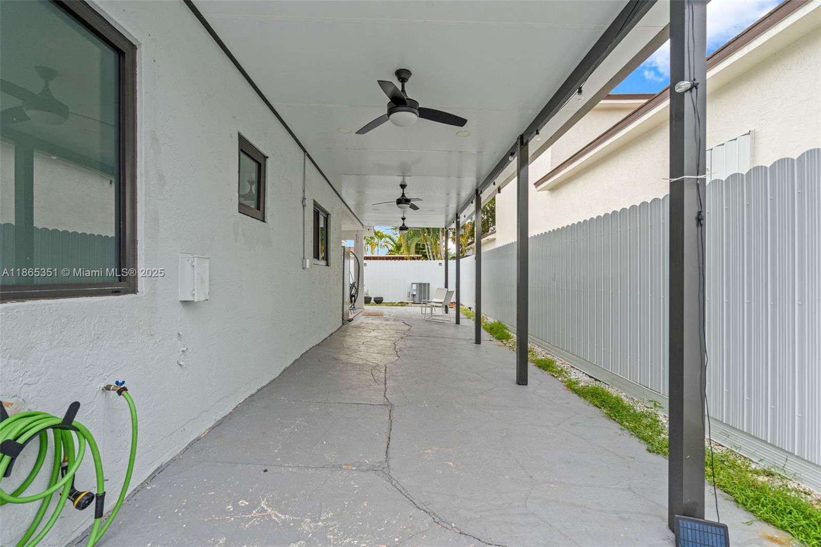 WEST LAKES GARDENS - Residential