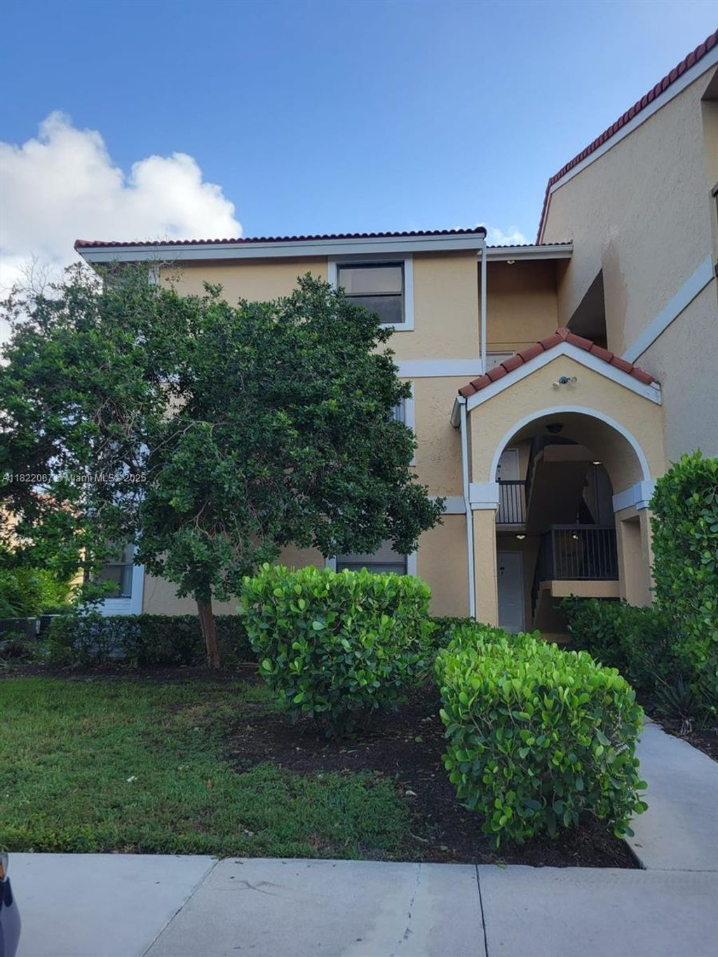 Photo of 5641 Riverside Dr #301B1, Coral Springs, FL 33067 (MLS # A11822067)