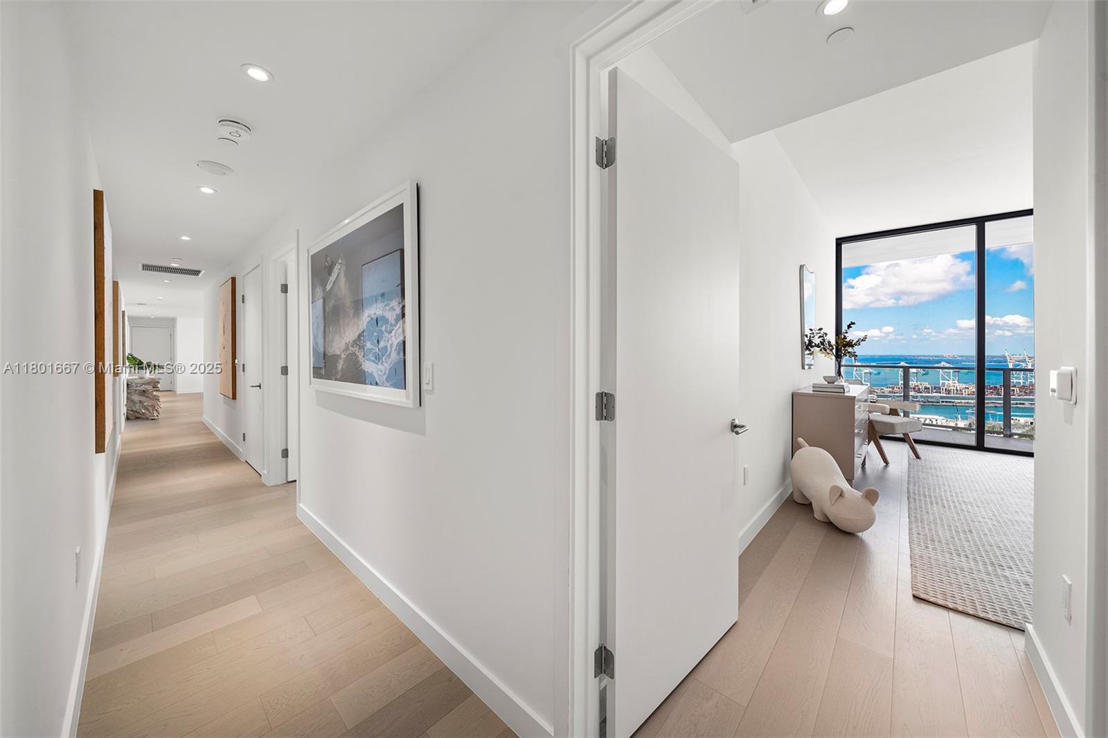 FIVE PARK CONDO - Residential