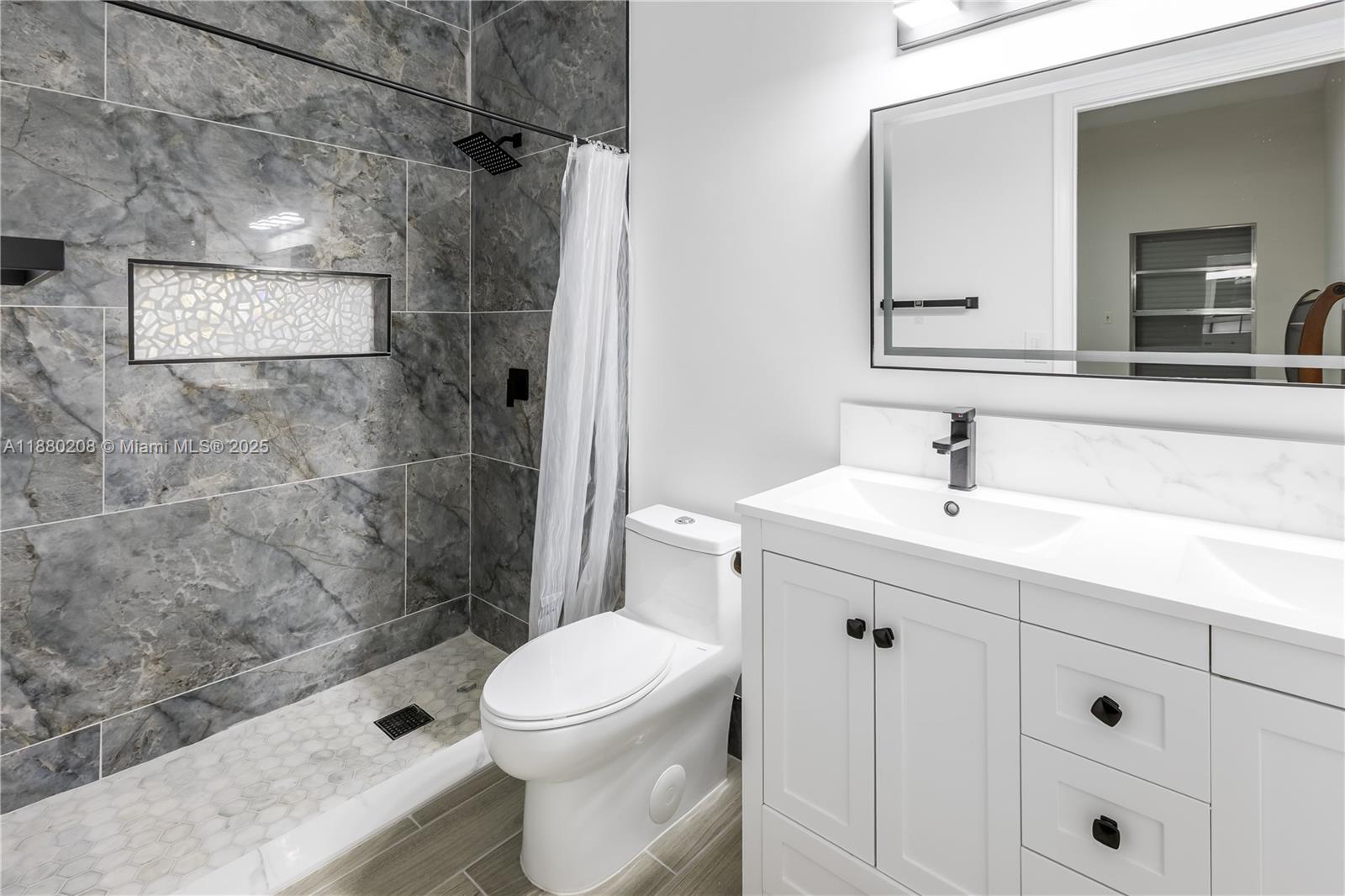 CYPRESS LAKES 10 - Residential Lease