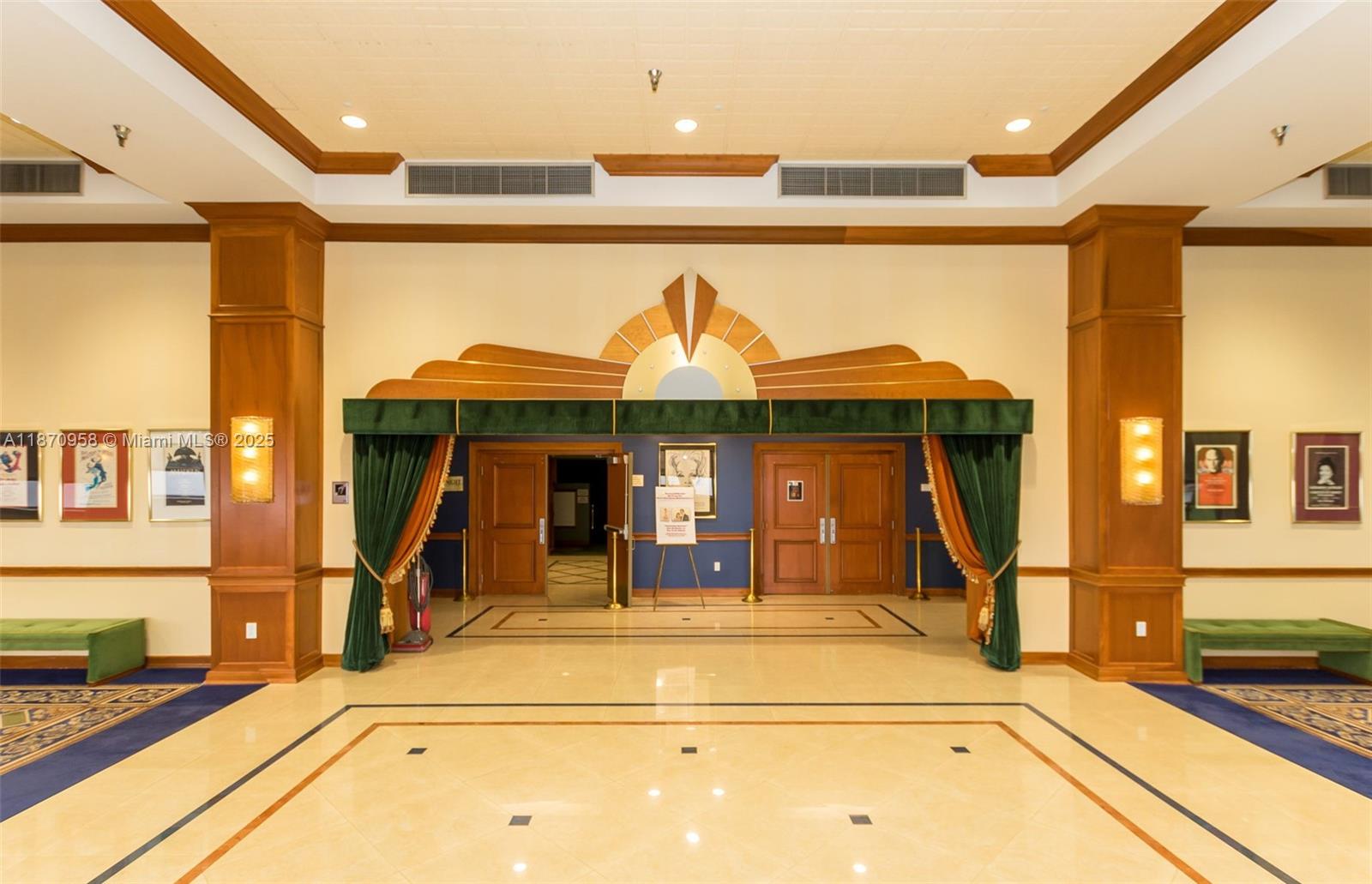 KINGSLEY AT CENTURY VILLA - Residential Lease