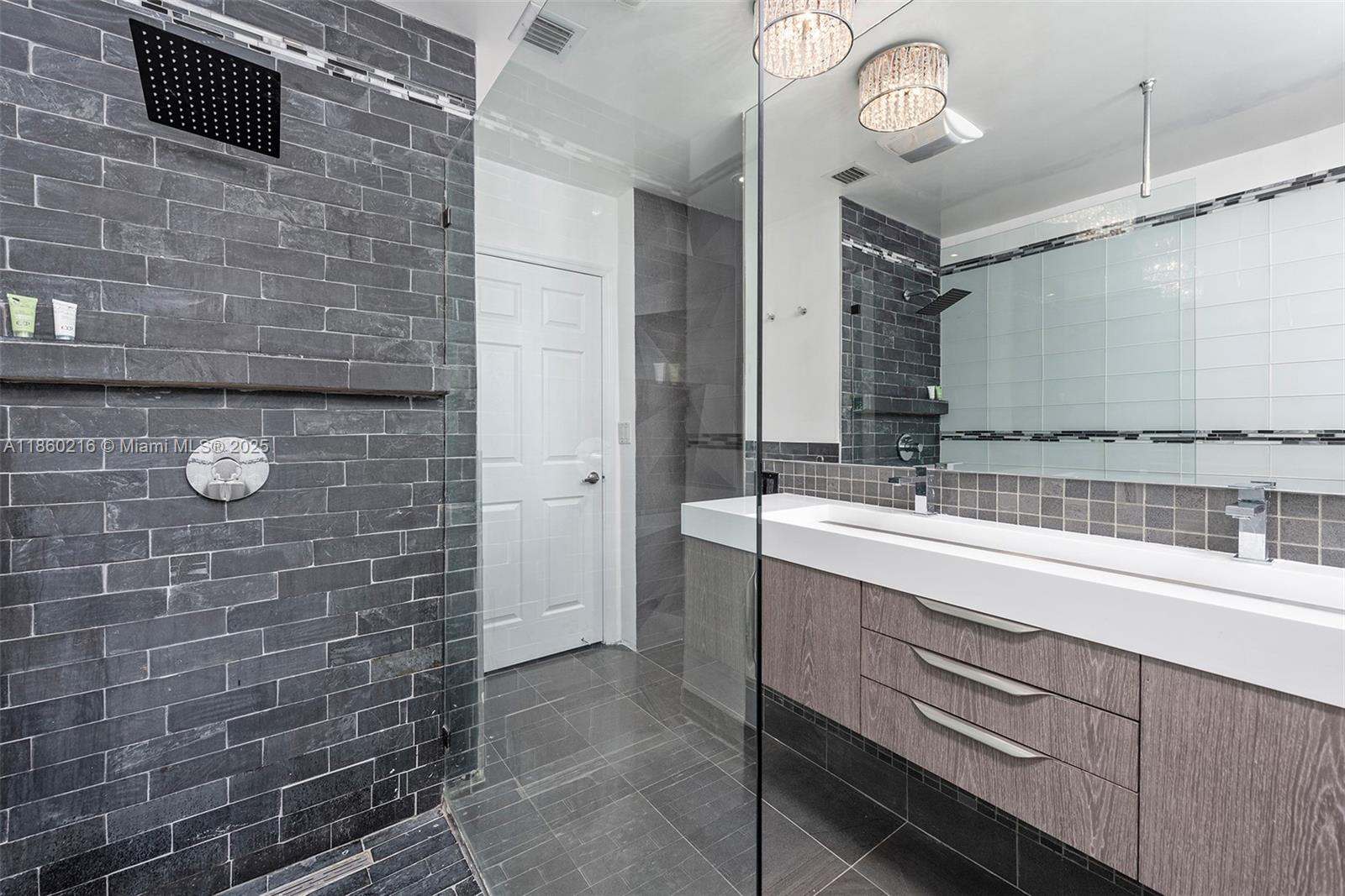 BISCAYNE GARDENS SEC A - Residential Lease