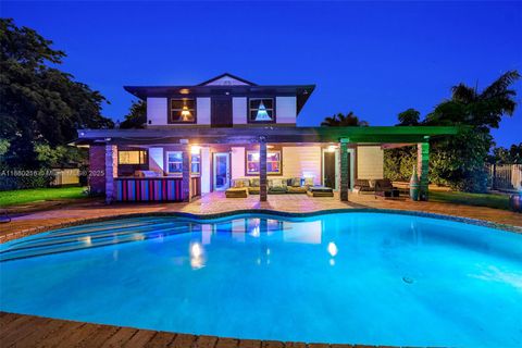 250 NE 158th St Miami FL 33162