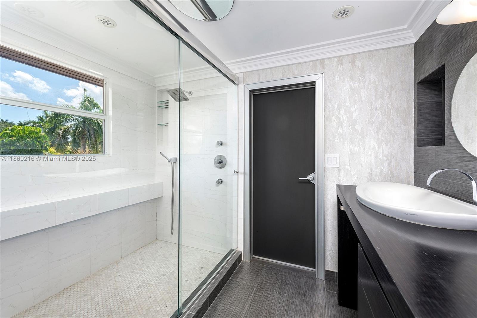 BISCAYNE GARDENS SEC A - Residential Lease