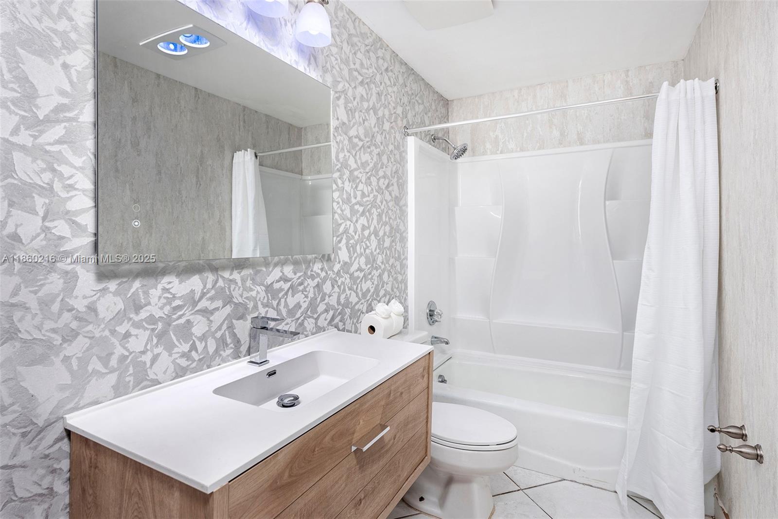 BISCAYNE GARDENS SEC A - Residential Lease