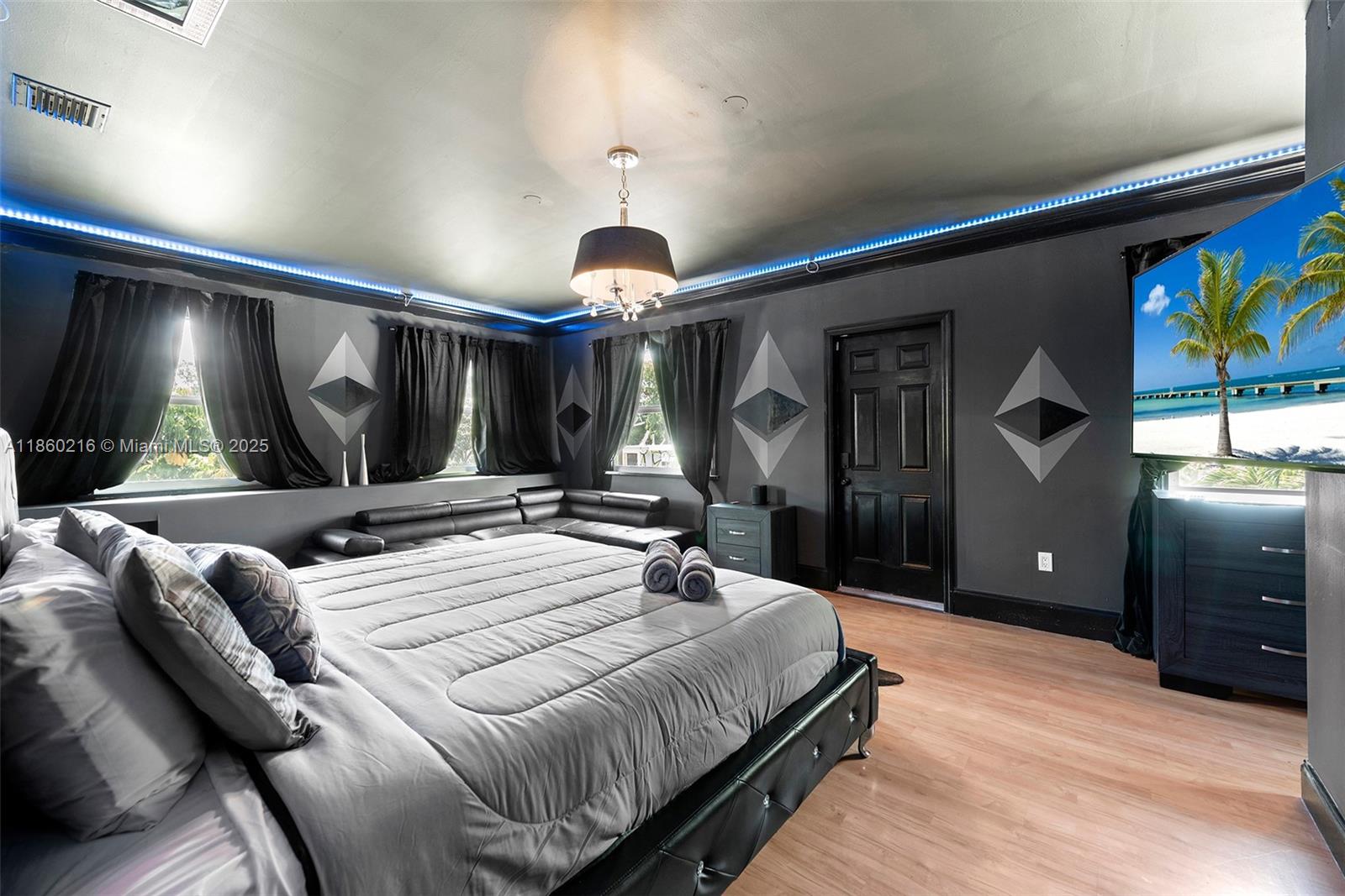 BISCAYNE GARDENS SEC A - Residential Lease