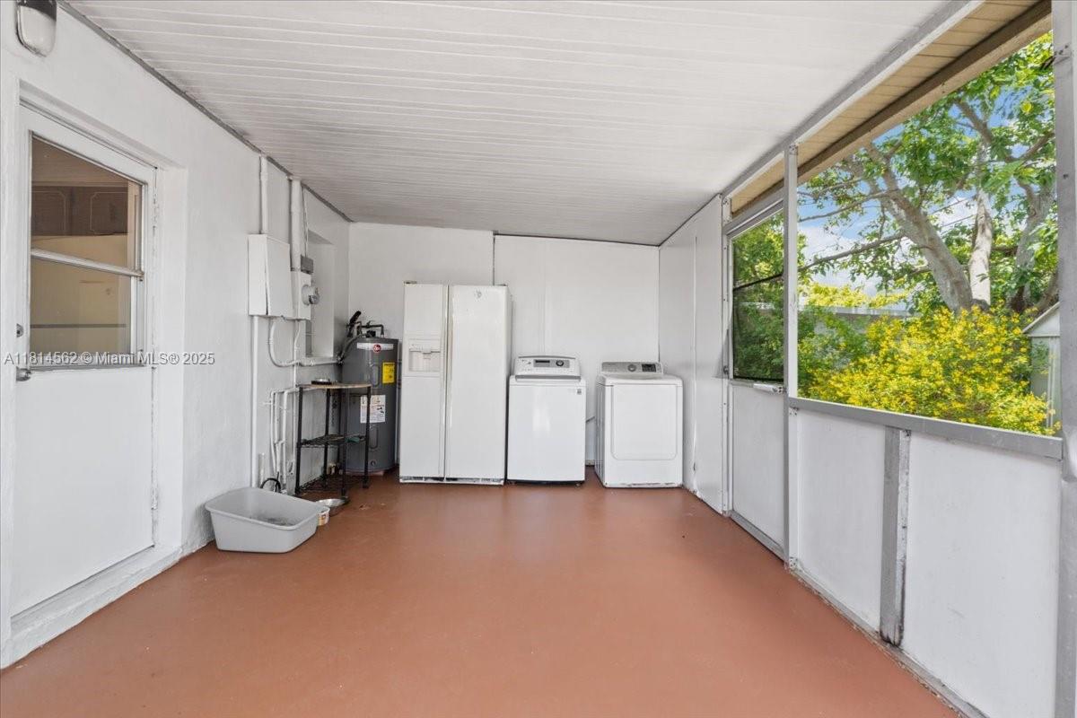 CAROLE ANNE PARK - Residential