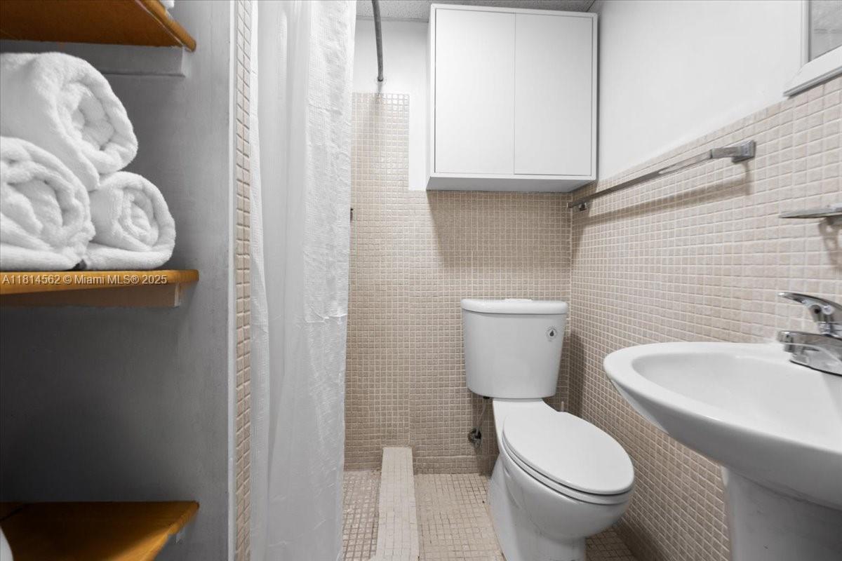 CAROLE ANNE PARK - Residential