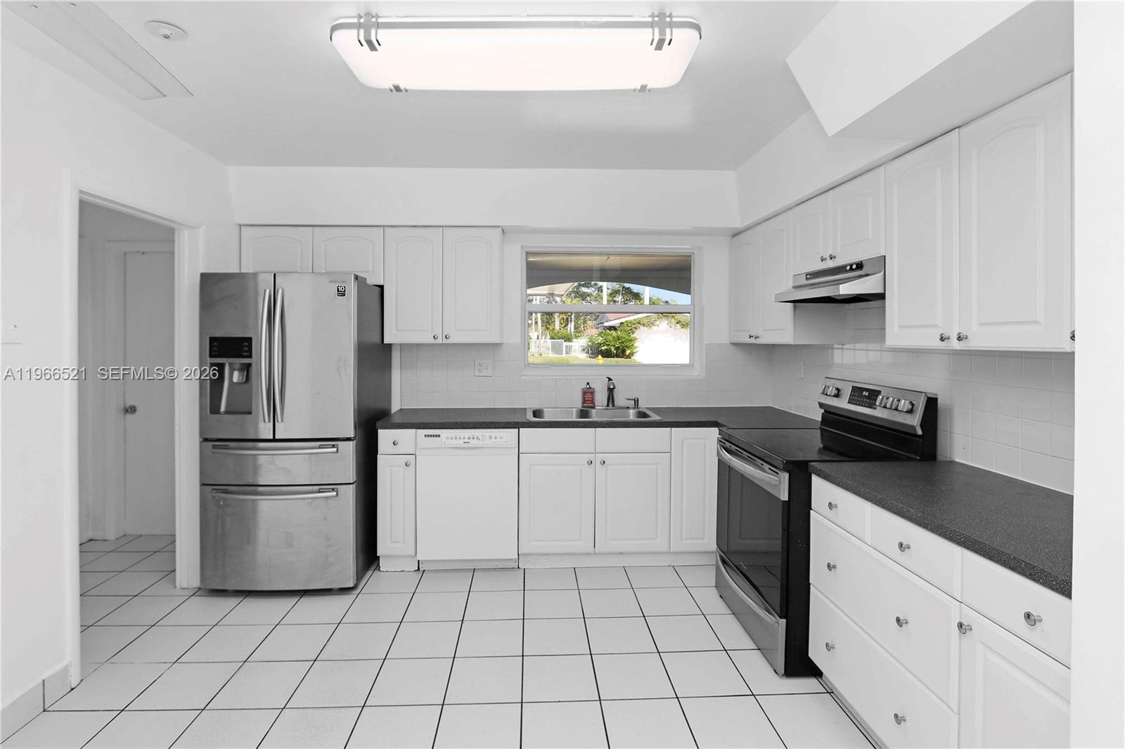 SNAPPER CREEK PARK UNIT N - Residential