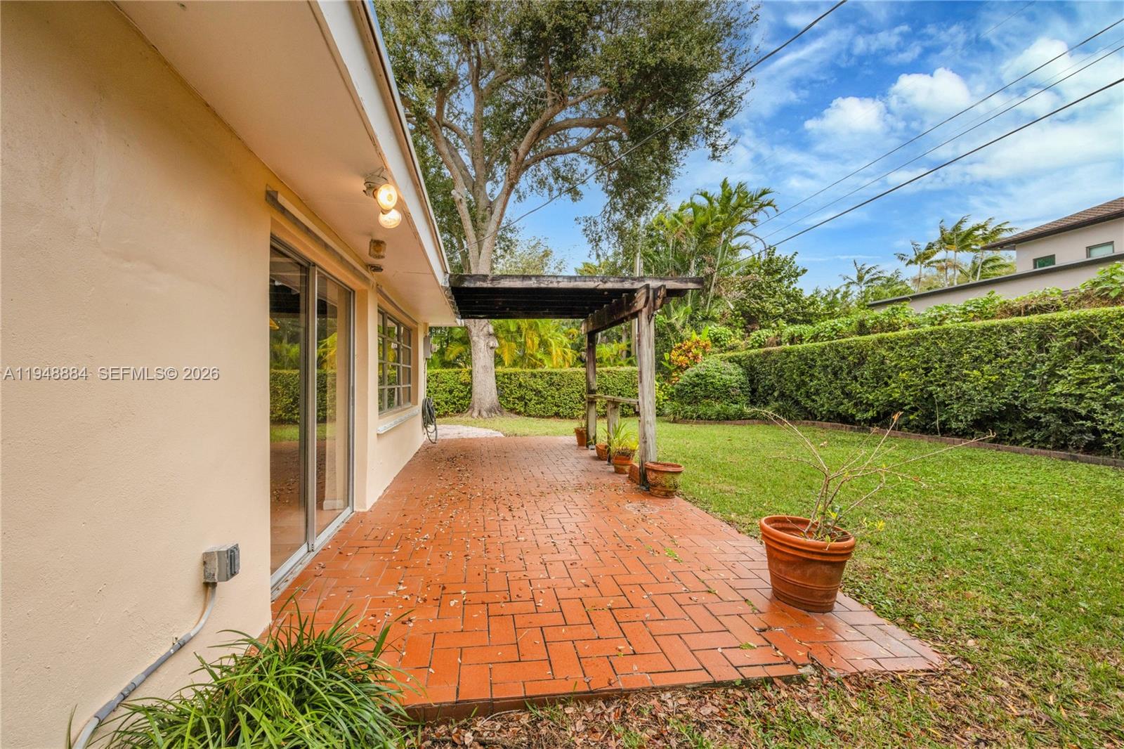 BEVERLY GARDENS - Residential