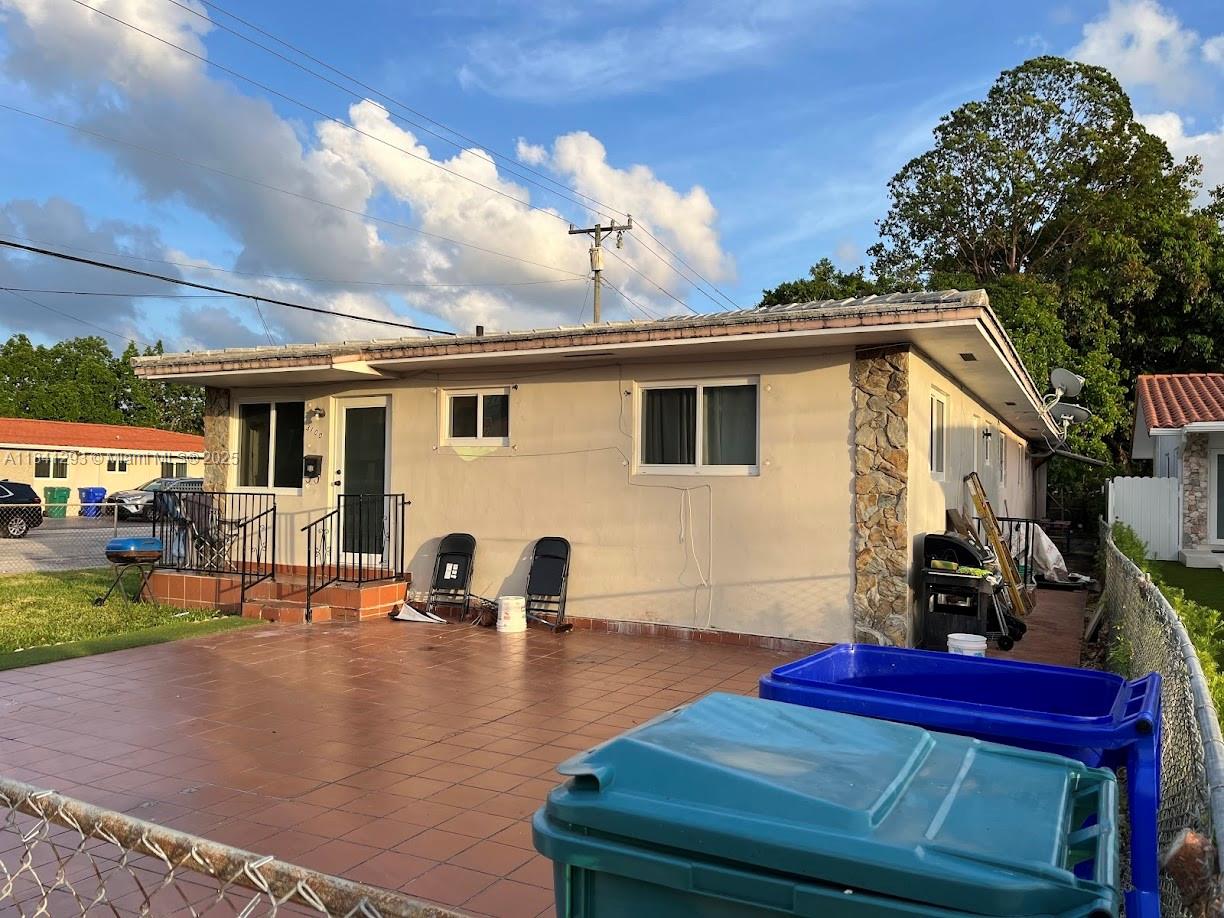 3100 SW 25th St
