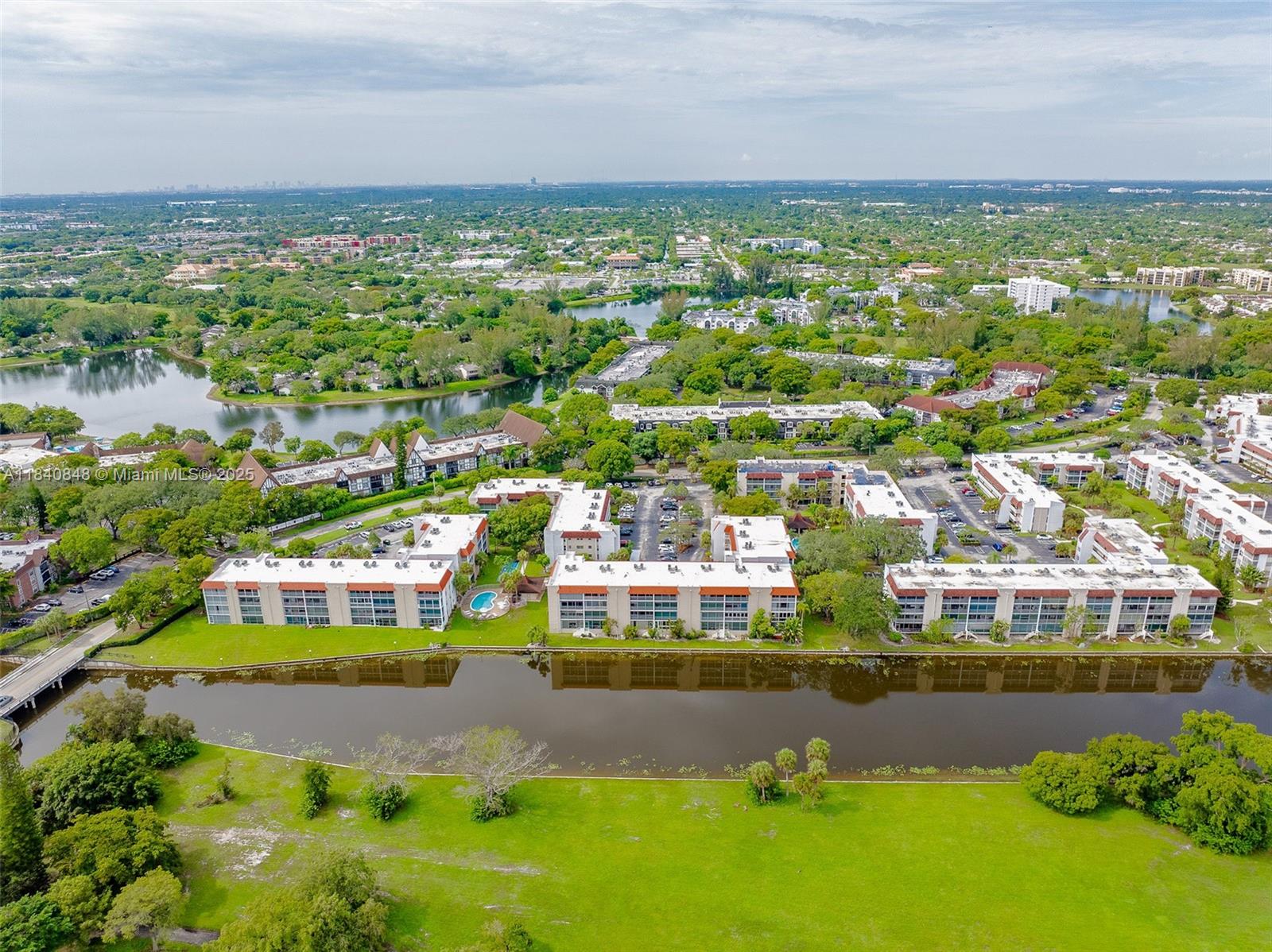 LAS VISTAS C IN INVERRARY - Residential