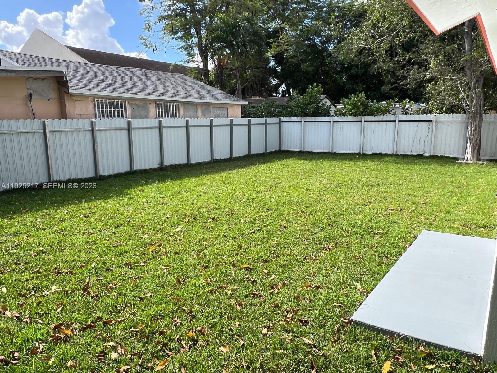 1ST ADDN TO LAWNDALE - Residential