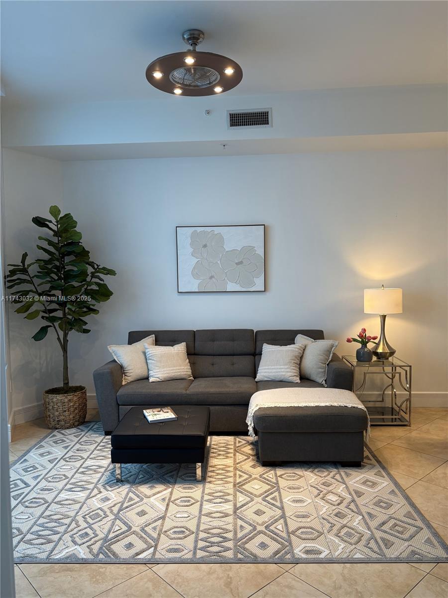 Rental Property at 18101 Collins Ave Ph106, Sunny Isles Beach, Miami-Dade County, Florida - Bedrooms: 1 
Bathrooms: 2  - $4,500 MO.