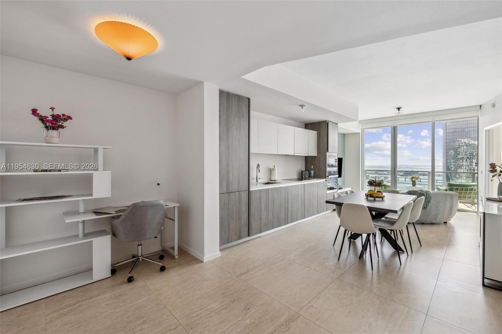 2900 NE 7th Ave 4208