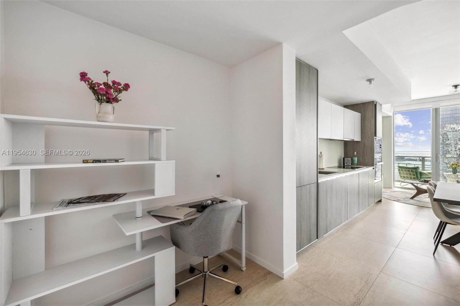 2900 NE 7th Ave 4208