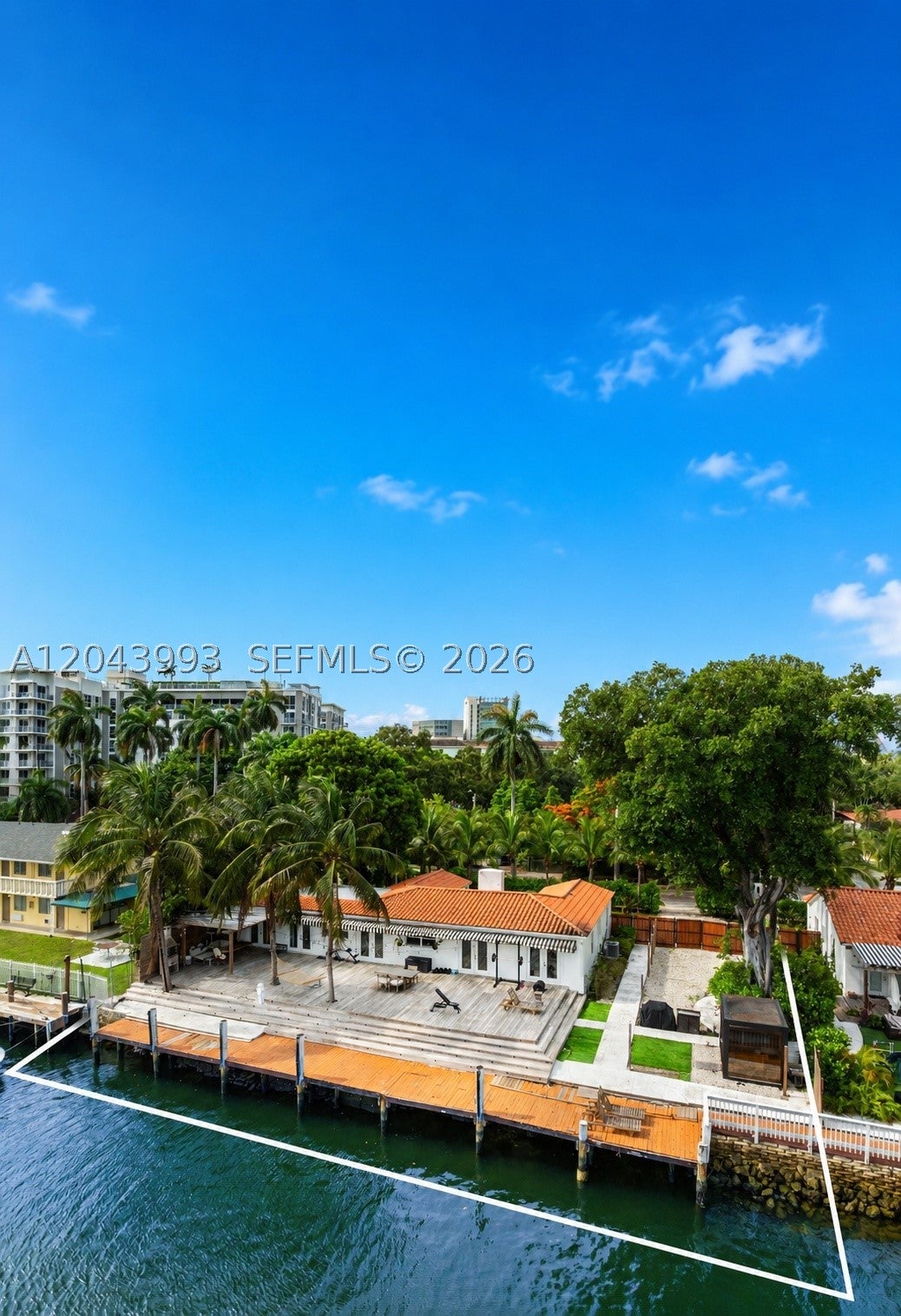 1110 NW North River Dr