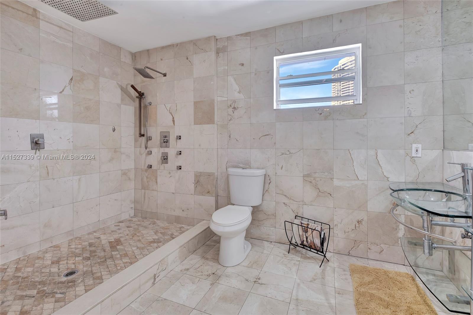 EASTERN SHORES 1ST ADDN - Residential