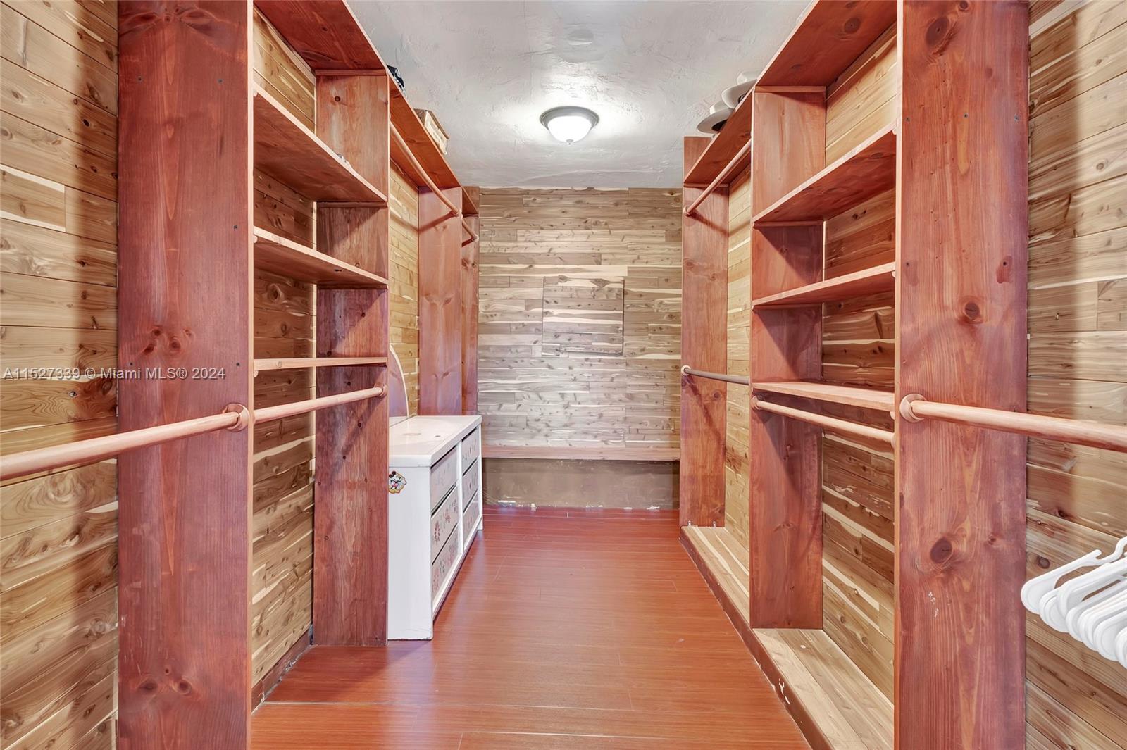 EASTERN SHORES 1ST ADDN - Residential