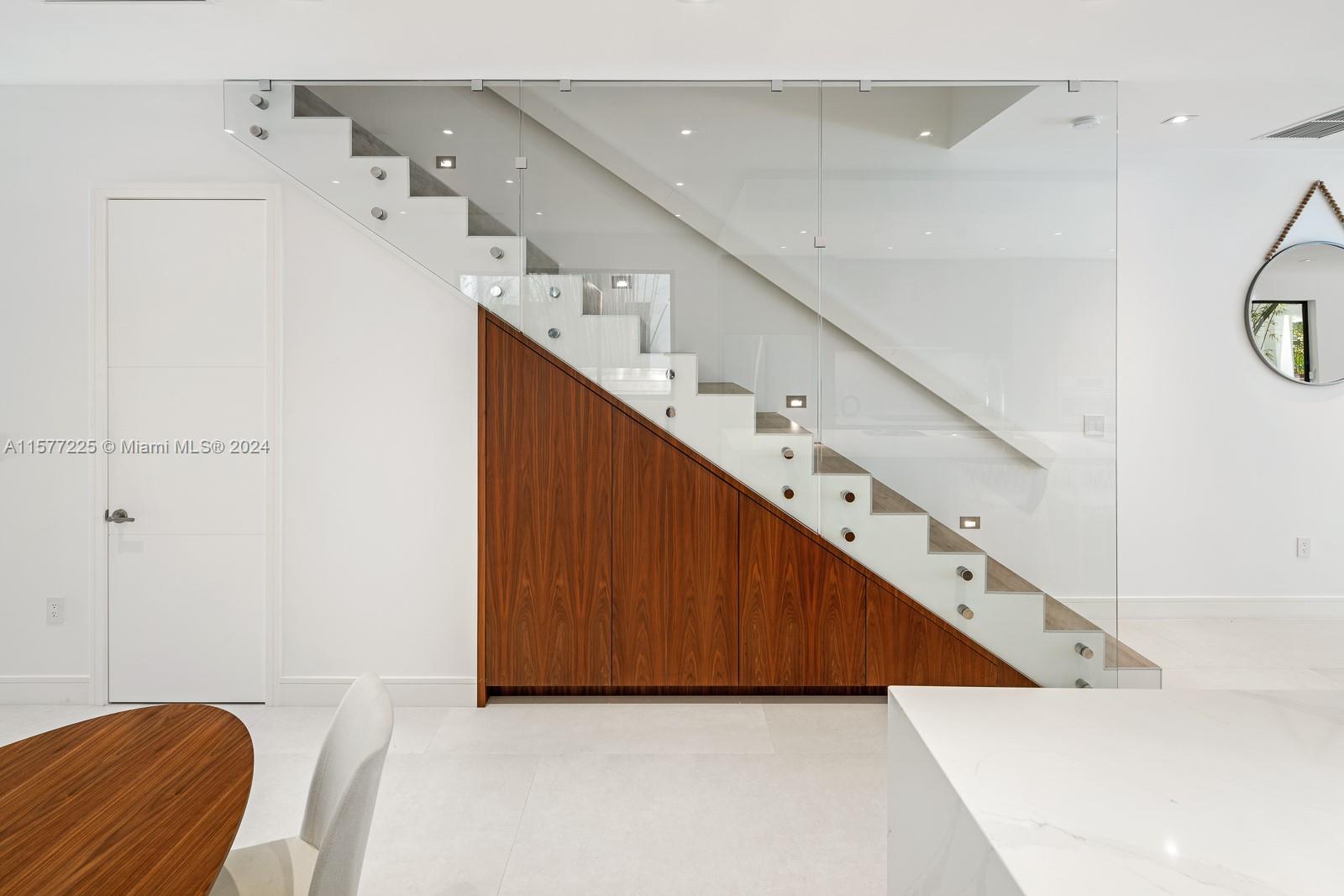 Palm Terrace - Residential