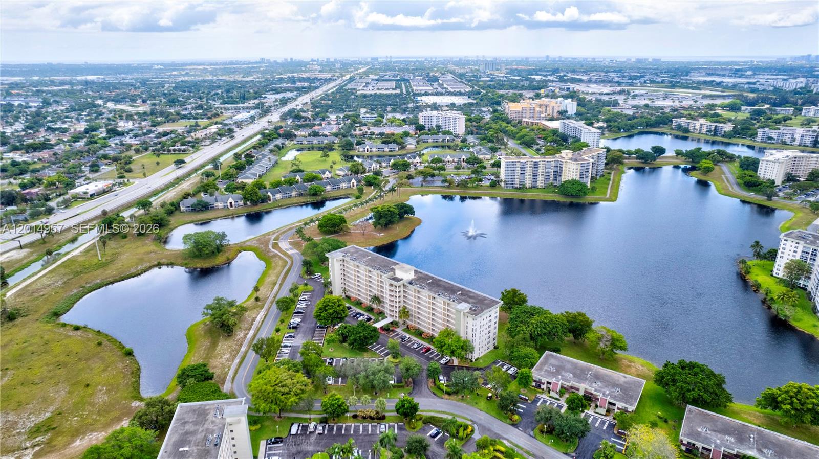 NO 49 PALM-AIRE COUNTRY C - Residential