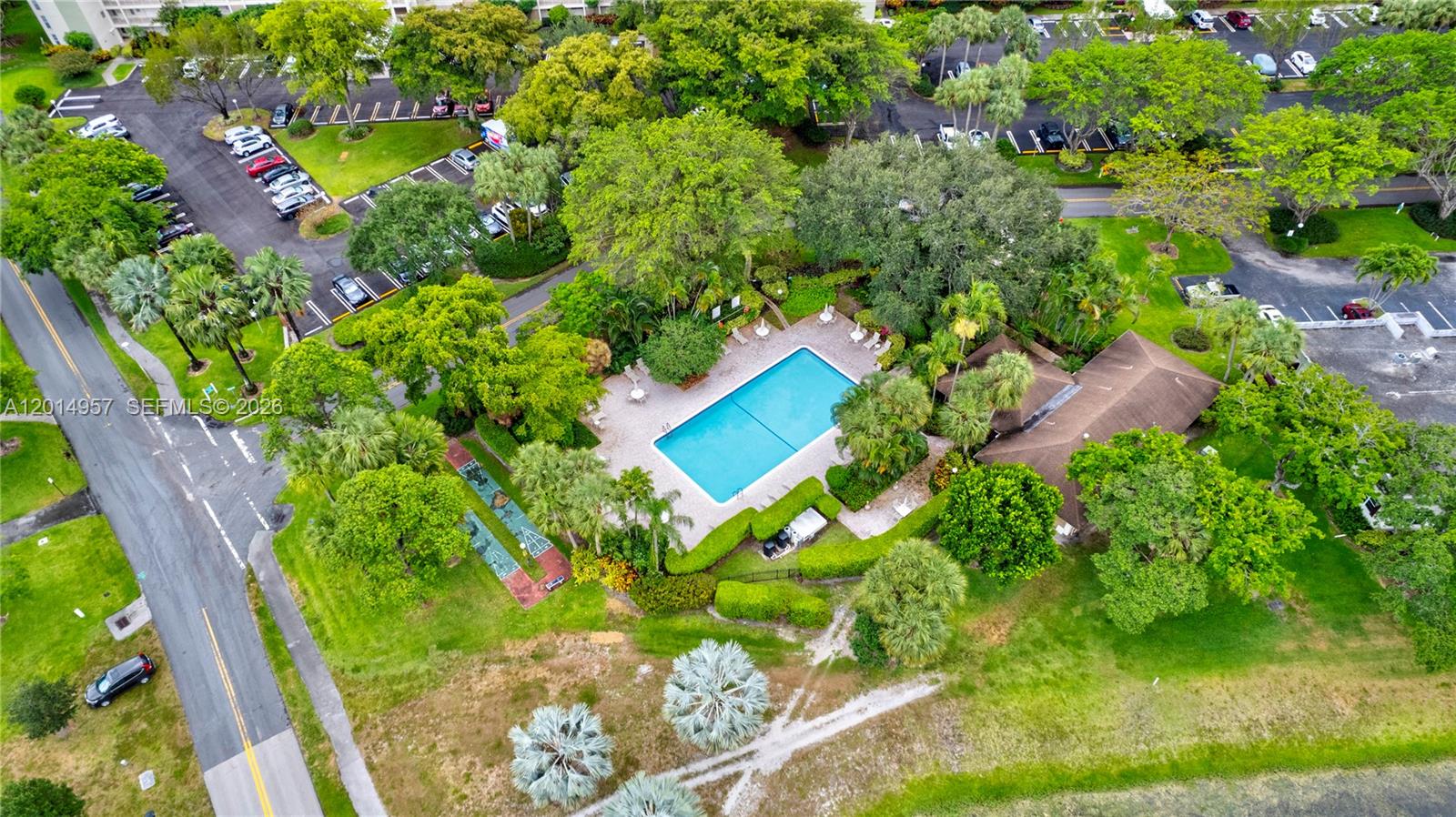 NO 49 PALM-AIRE COUNTRY C - Residential