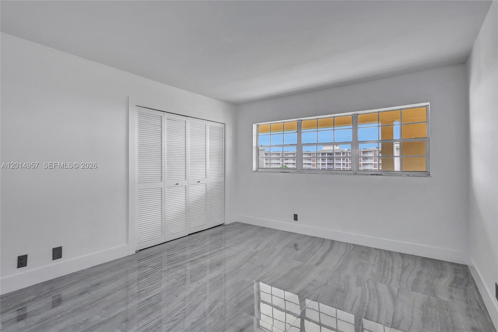 NO 49 PALM-AIRE COUNTRY C - Residential