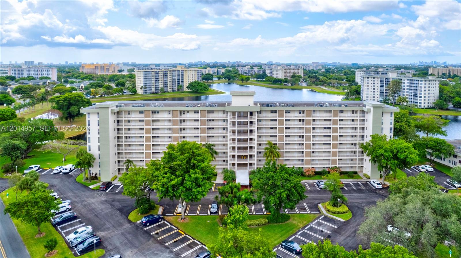 NO 49 PALM-AIRE COUNTRY C - Residential