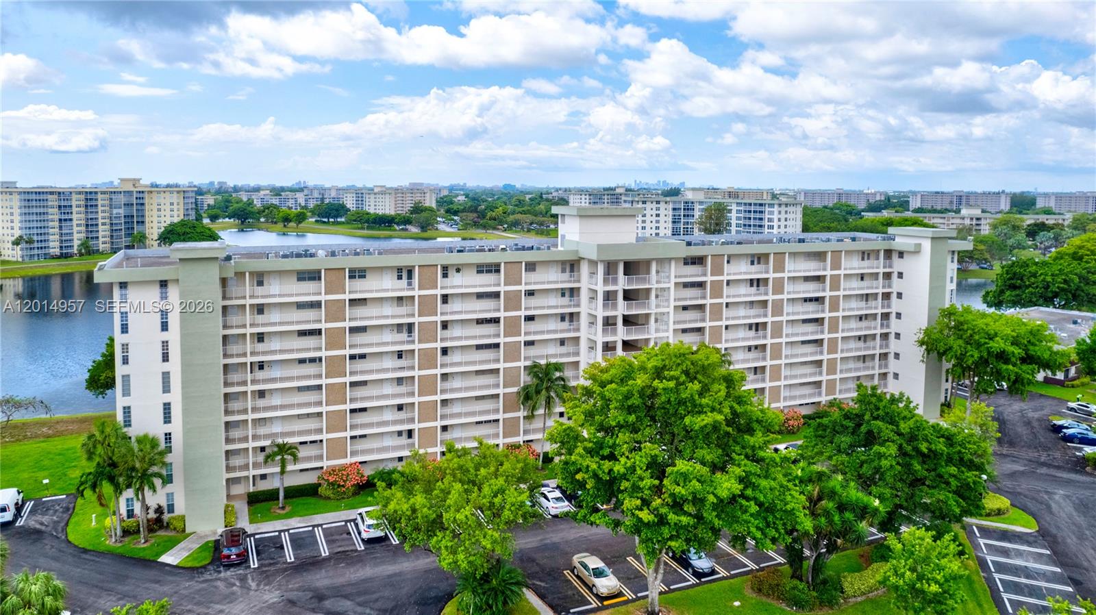 NO 49 PALM-AIRE COUNTRY C - Residential