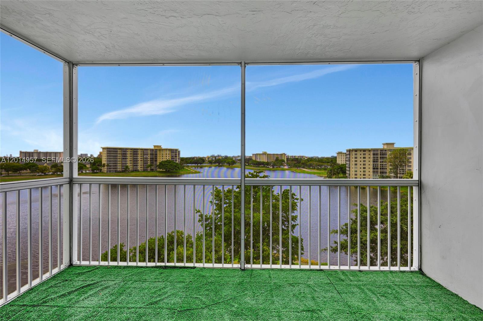 NO 49 PALM-AIRE COUNTRY C - Residential